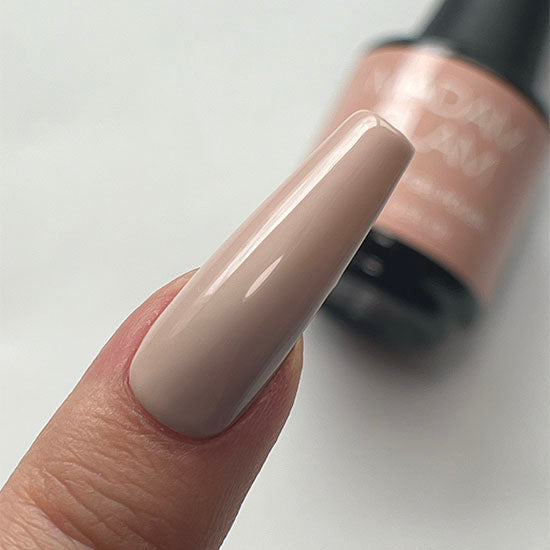 Madam_Glam_Soak_Off_Gel_PolishBring_My_Latte_Nude_Creme