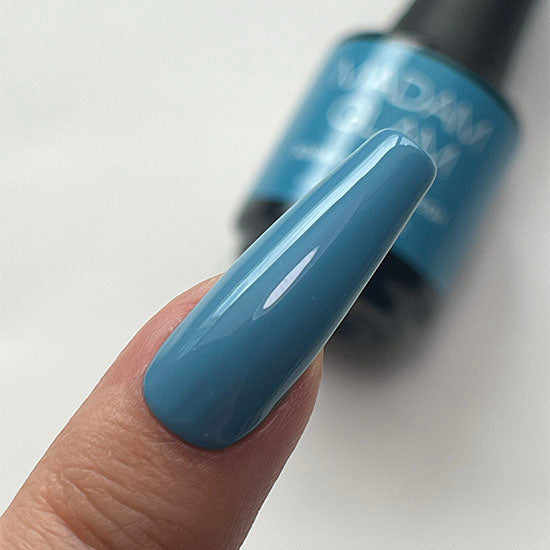 Madam_Glam_Soak_Off_Gel_Polish_Union_Blue_Creme